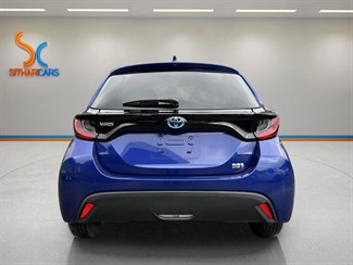2021 Toyota Yaris - Thumbnail