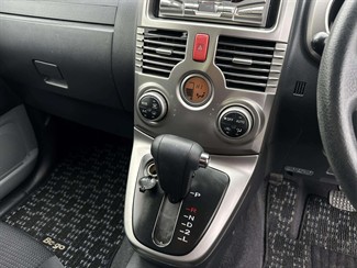 2006 Daihatsu BEGO - Thumbnail