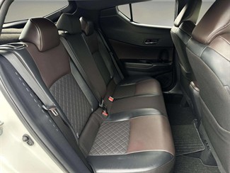 2018 Toyota C-HR - Thumbnail