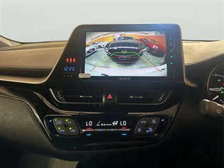 2018 Toyota C-HR - Thumbnail