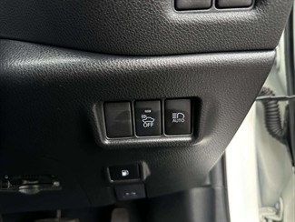2018 Toyota C-HR - Thumbnail
