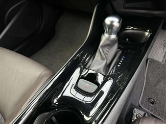 2018 Toyota C-HR - Thumbnail