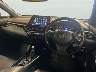 2018 Toyota C-HR - Thumbnail