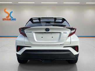 2018 Toyota C-HR - Thumbnail