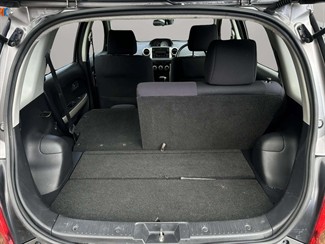 2004 Toyota IST - Thumbnail