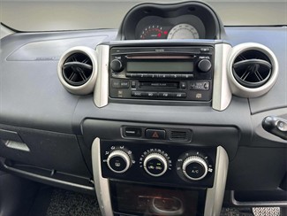 2004 Toyota IST - Thumbnail