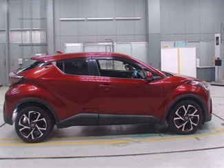 2017 Toyota C-HR - Thumbnail