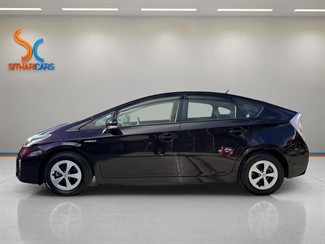 2014 Toyota Prius - Thumbnail
