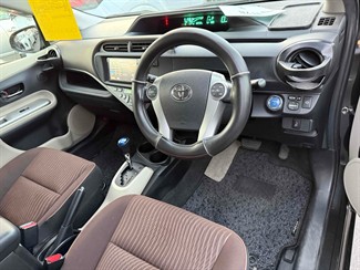 2013 Toyota AQUA - Thumbnail