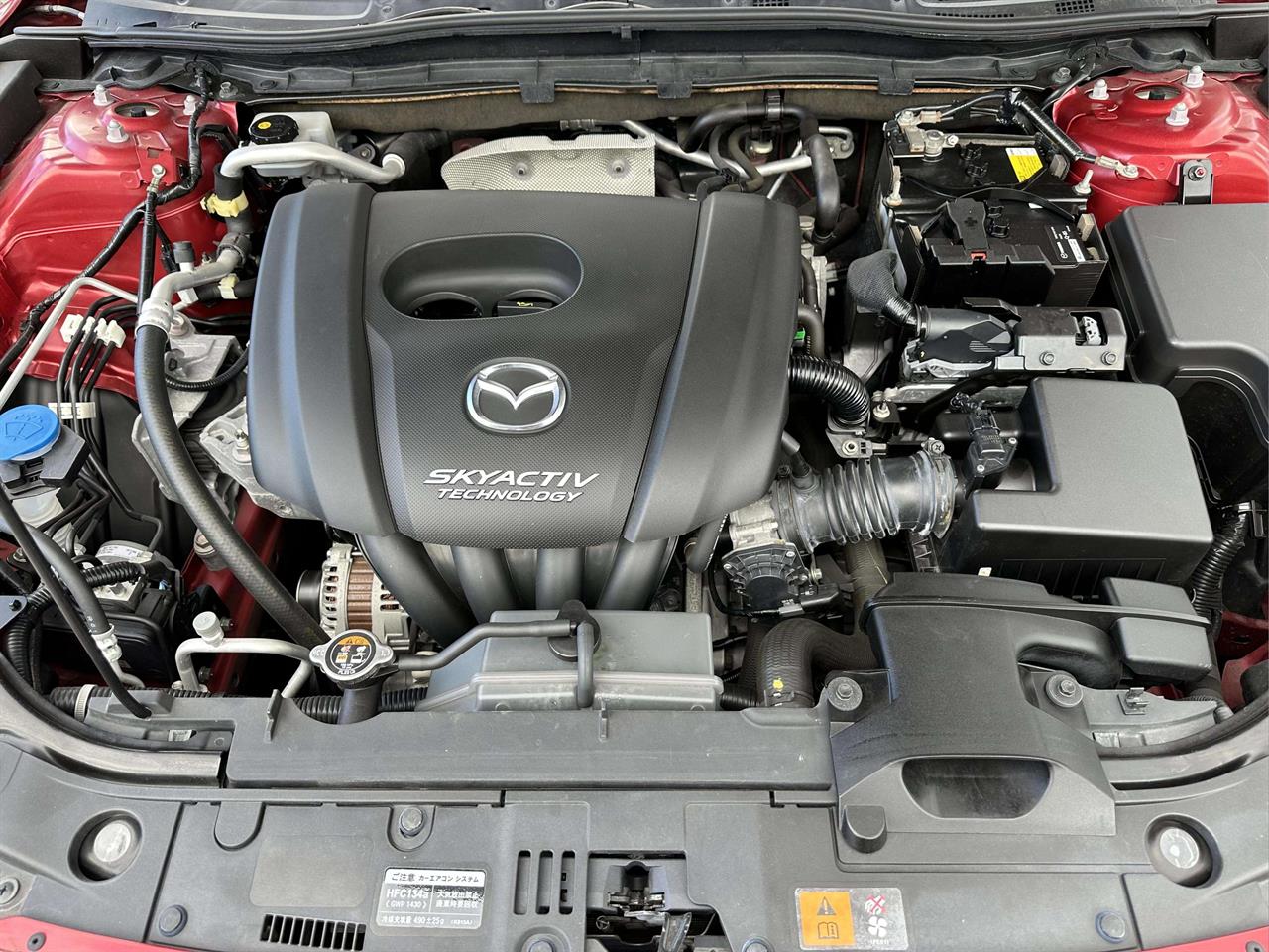 2017 Mazda Axela