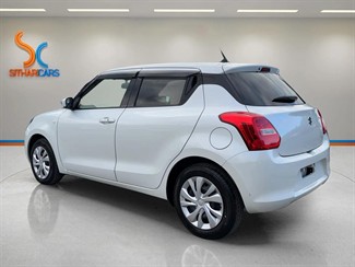 2018 Suzuki SWIFT - Thumbnail