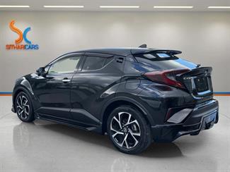 2018 Toyota C-HR - Thumbnail
