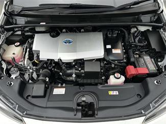2020 Toyota Prius - Thumbnail