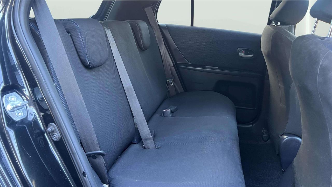 2010 Toyota Vitz