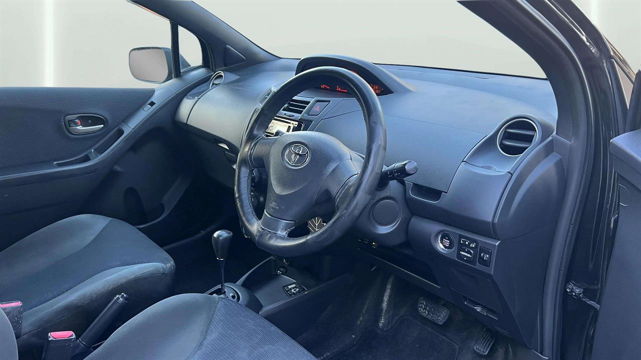 2010 Toyota Vitz