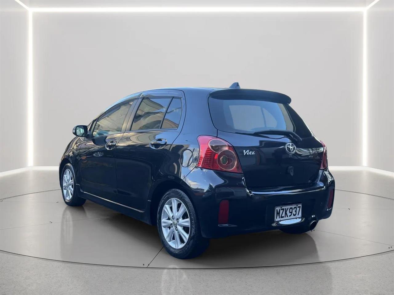 2010 Toyota Vitz