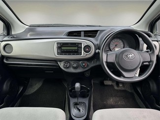 2012 Toyota Vitz - Thumbnail