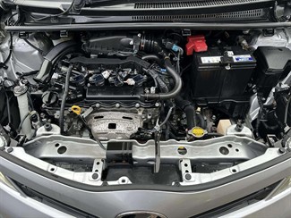2012 Toyota Vitz - Thumbnail