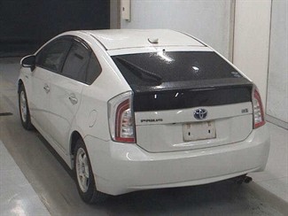 2014 Toyota Prius - Thumbnail