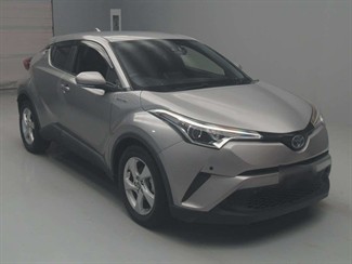 2017 Toyota C-HR - Thumbnail