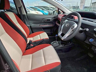 2015 Toyota AQUA - Thumbnail