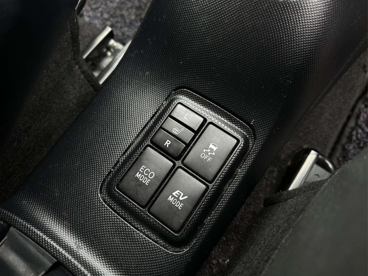2015 Toyota AQUA