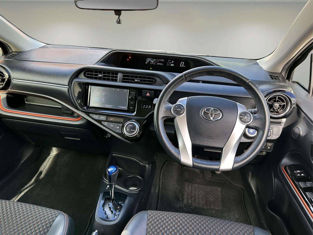 2015 Toyota AQUA