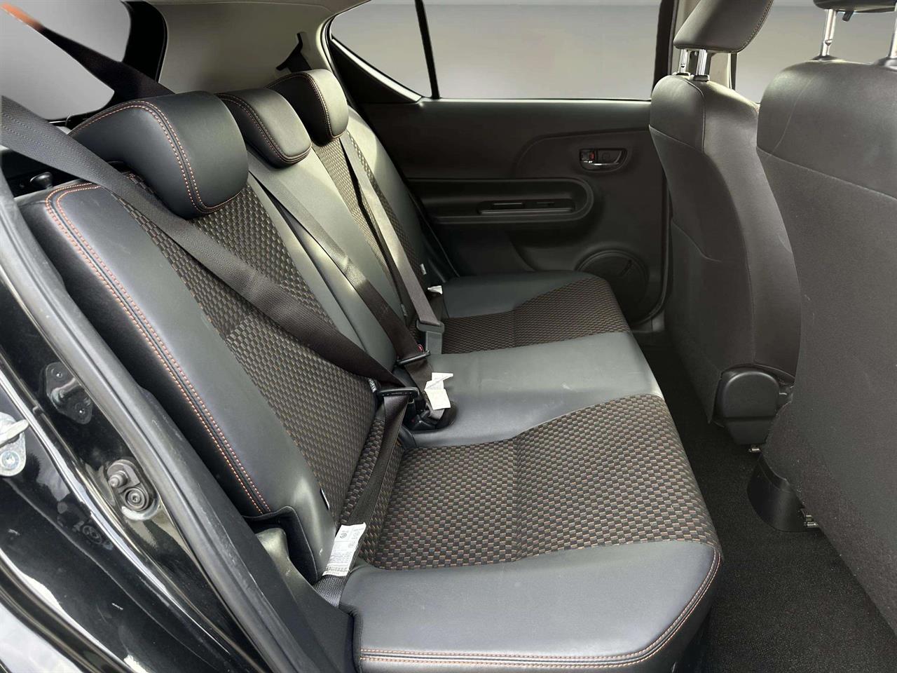 2015 Toyota AQUA