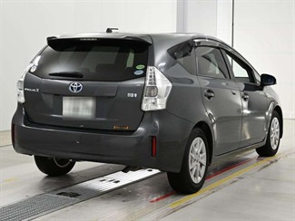 2013 Toyota Prius - Thumbnail