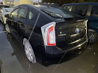 2014 Toyota Prius - Thumbnail