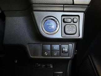 2016 Toyota Corolla - Thumbnail