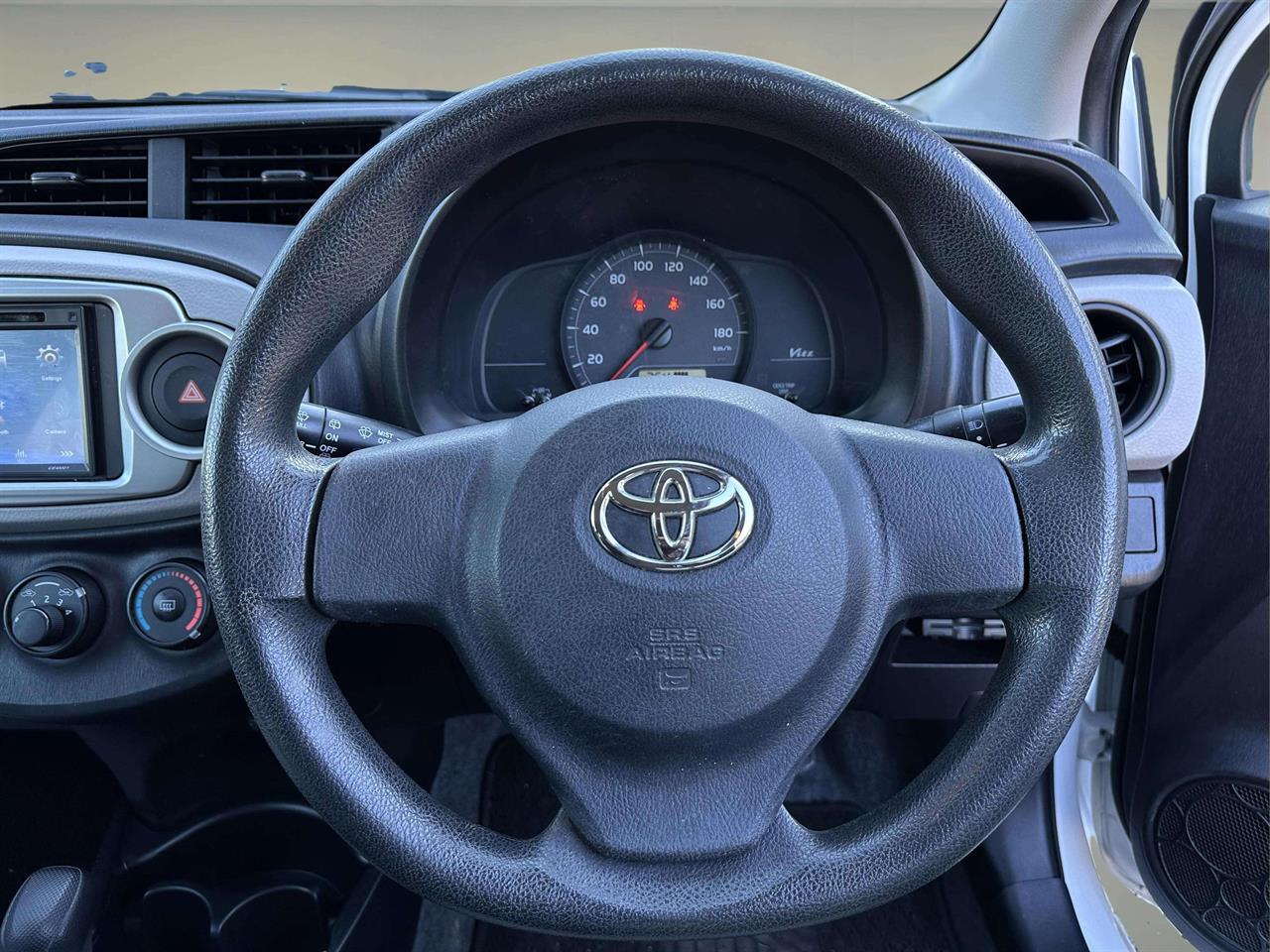 2011 Toyota Vitz