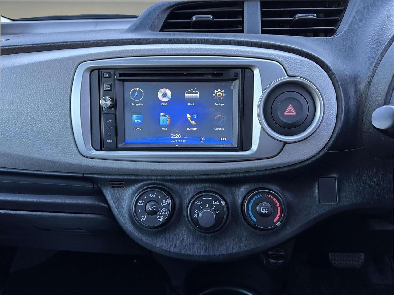 2011 Toyota Vitz