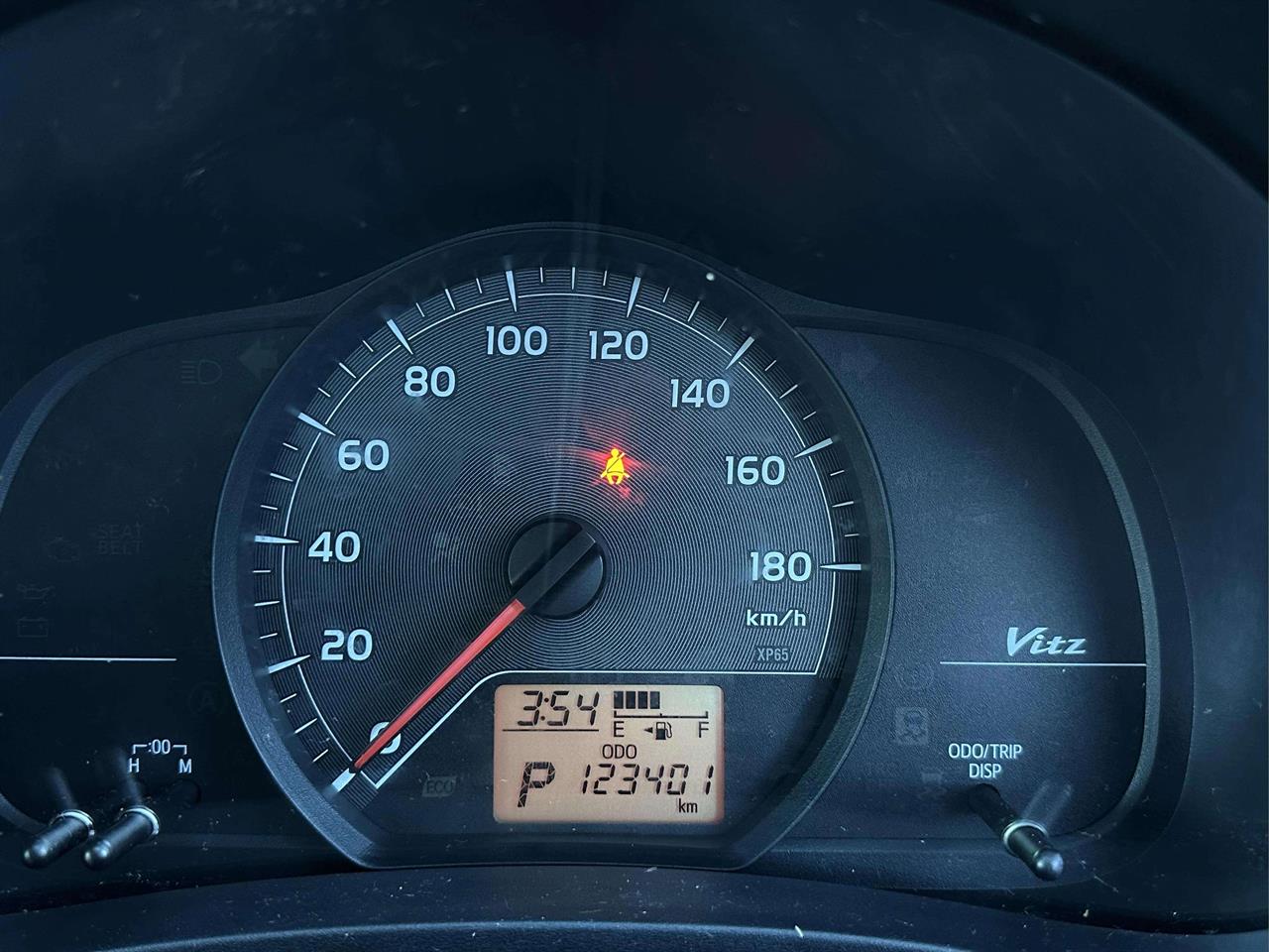 2011 Toyota Vitz