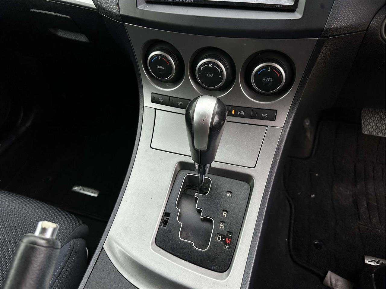 2009 Mazda Axela