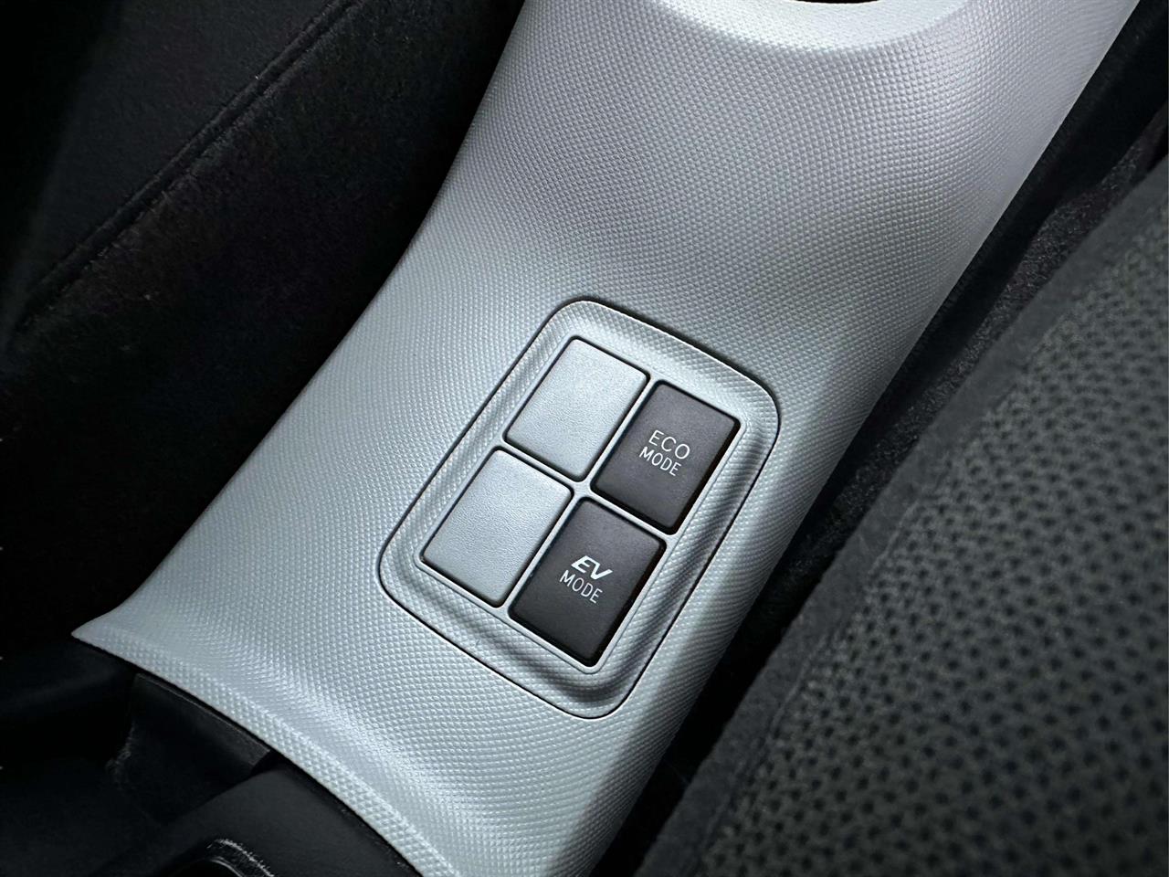 2014 Toyota AQUA