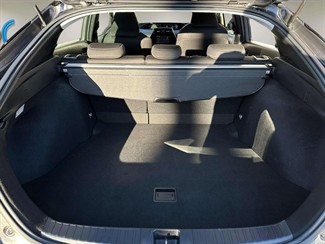 2019 Toyota Prius - Thumbnail