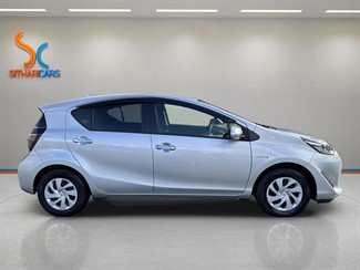 2020 Toyota AQUA - Thumbnail