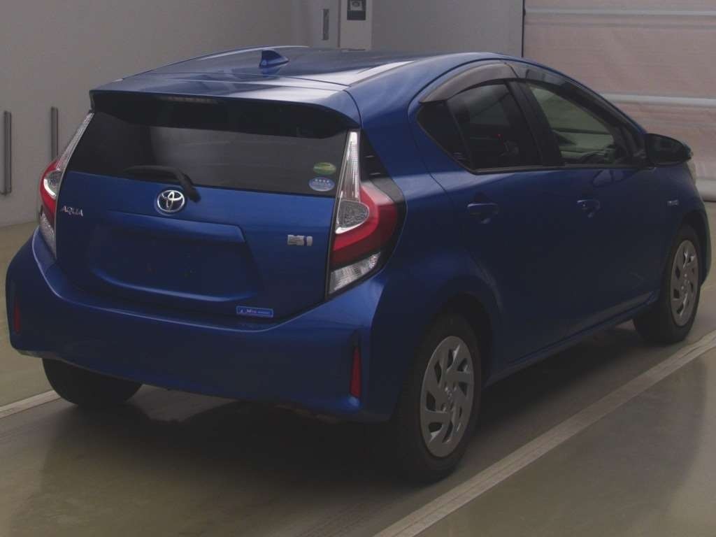 2017 Toyota AQUA