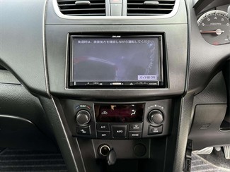 2016 Suzuki SWIFT - Thumbnail