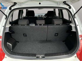 2016 Suzuki SWIFT - Thumbnail