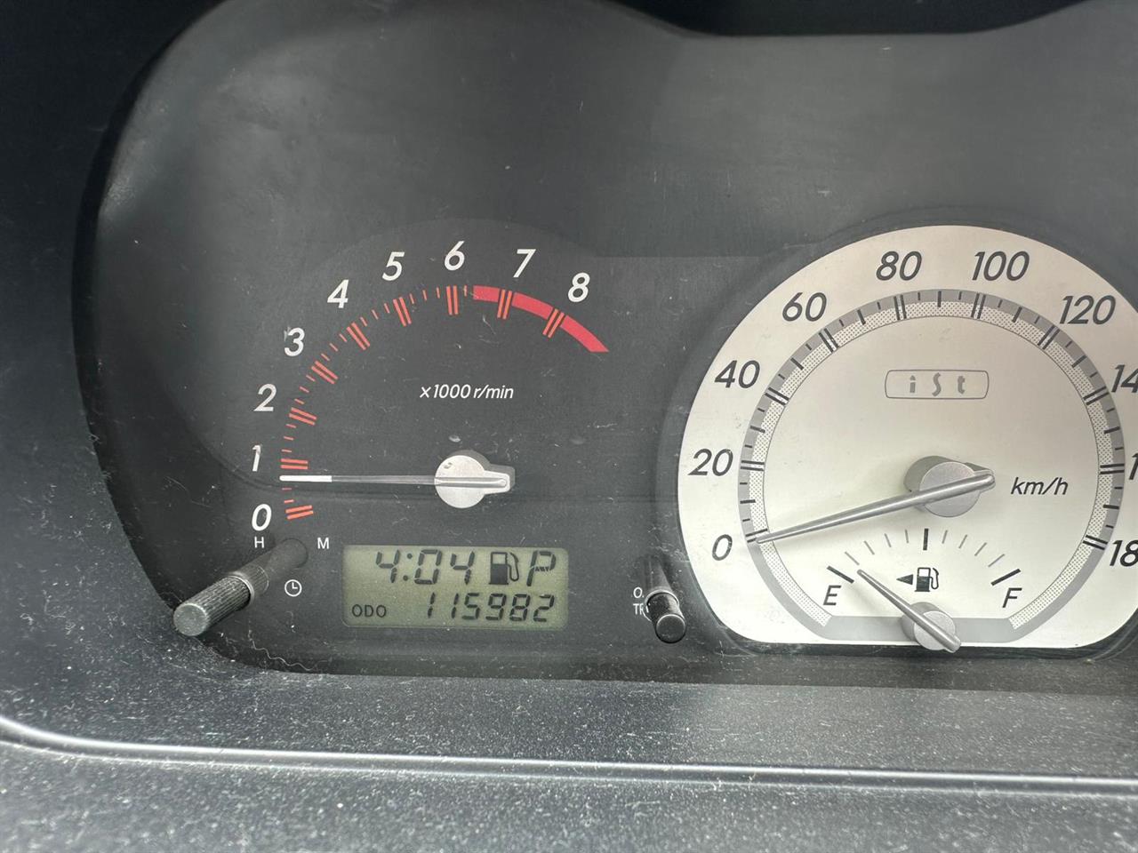 2002 Toyota IST