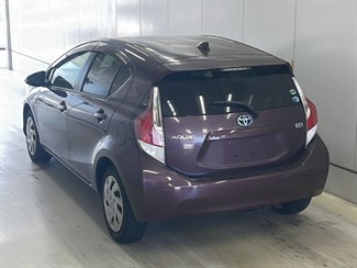 2015 Toyota AQUA - Thumbnail