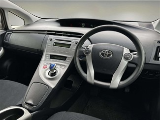 2013 Toyota Prius - Thumbnail