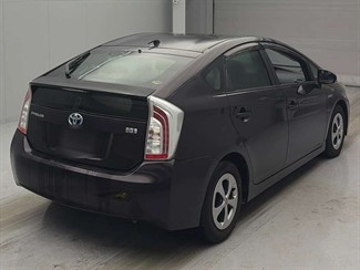 2013 Toyota Prius - Thumbnail
