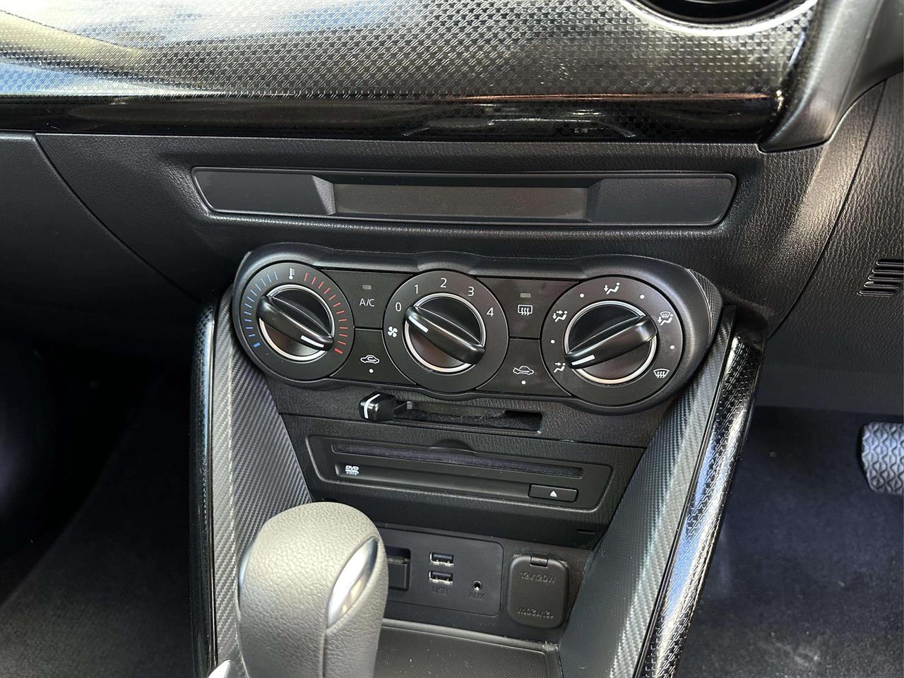 2017 Mazda Demio