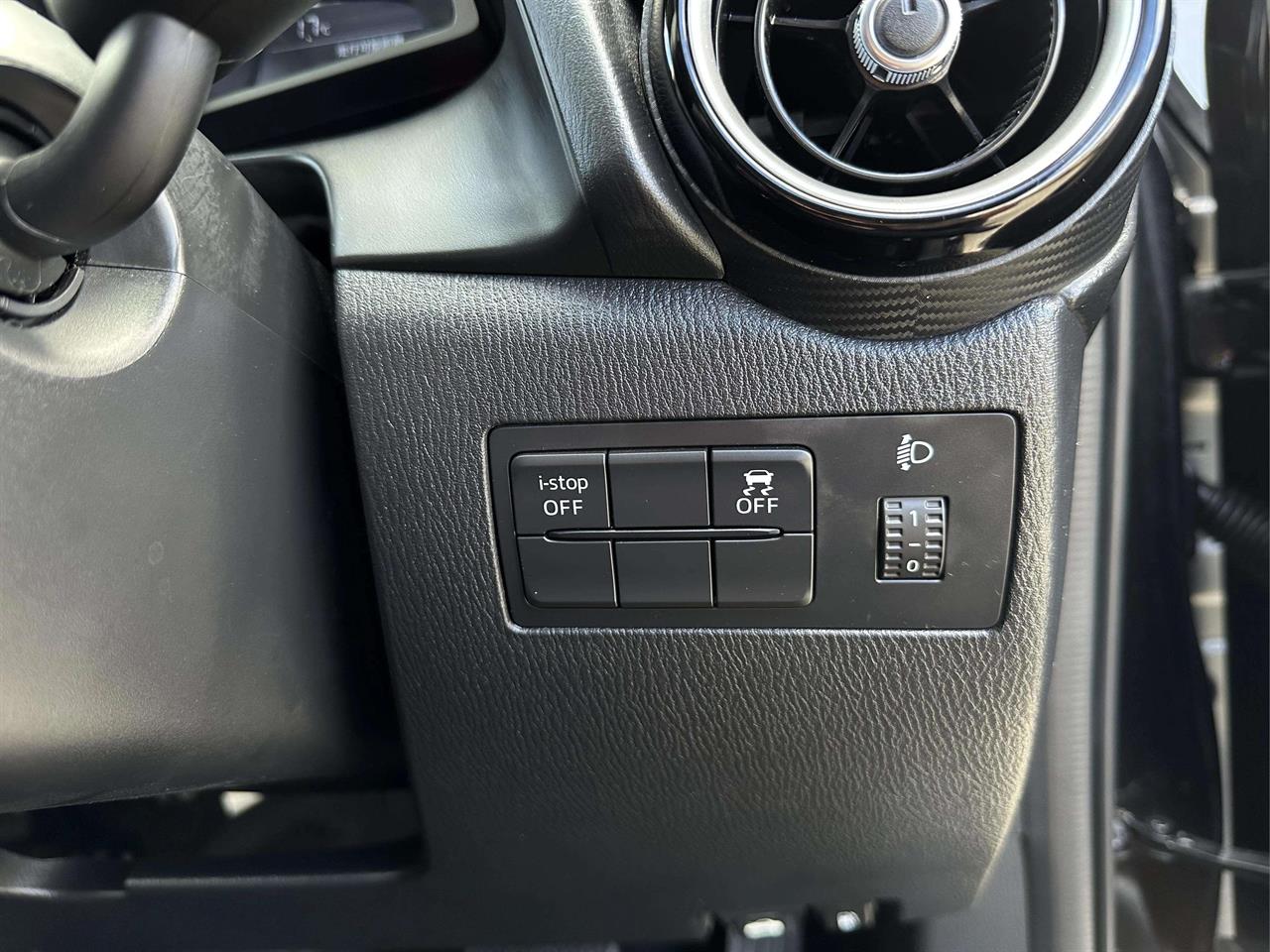 2017 Mazda Demio