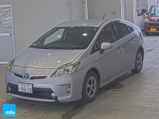 2015 Toyota Prius - Thumbnail