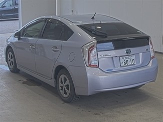 2015 Toyota Prius - Thumbnail
