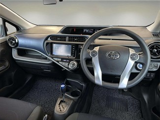 2015 Toyota AQUA - Thumbnail